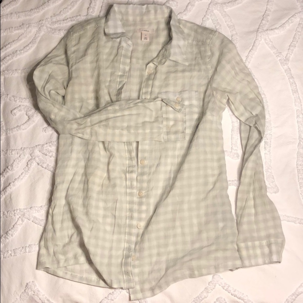 Caslon light grey and white button down